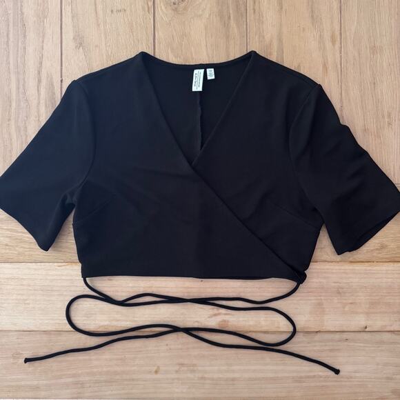 & Other Stories Black Wrap Crop Top size Medium - Picture 6 of 13